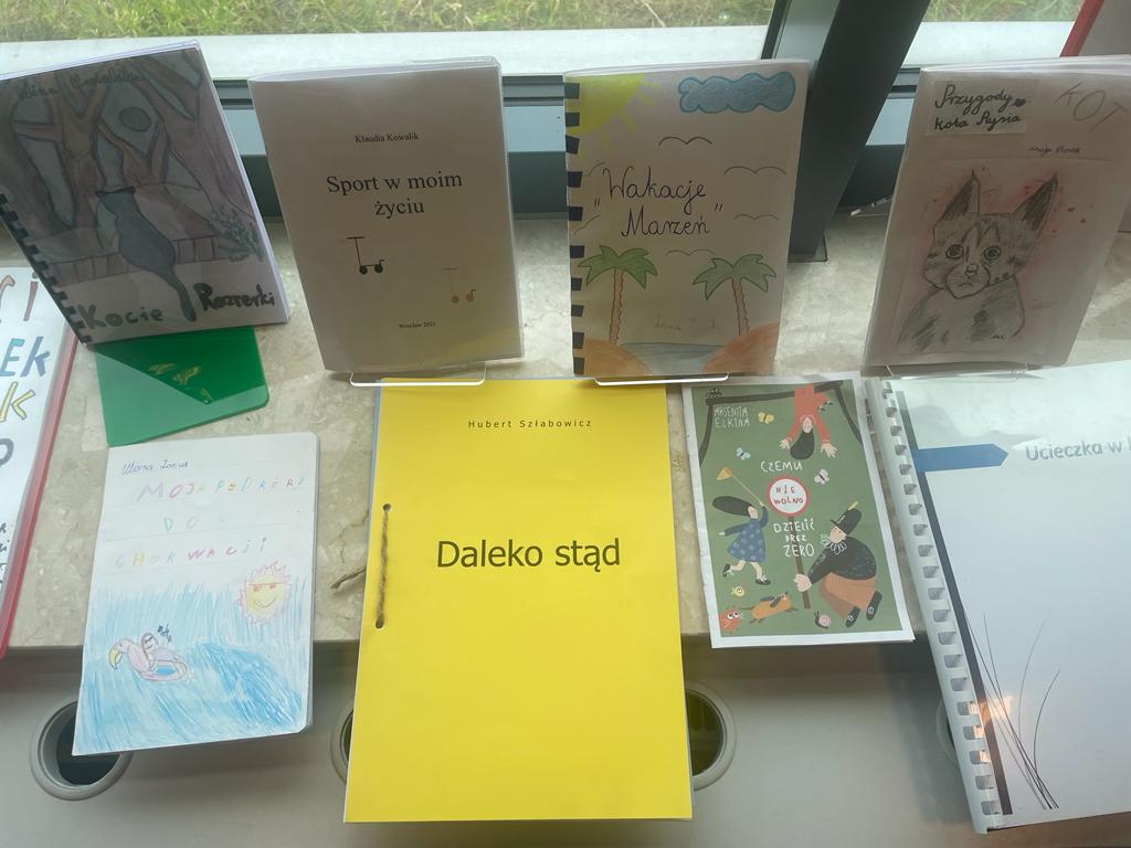Nasze książki w bibliotece.