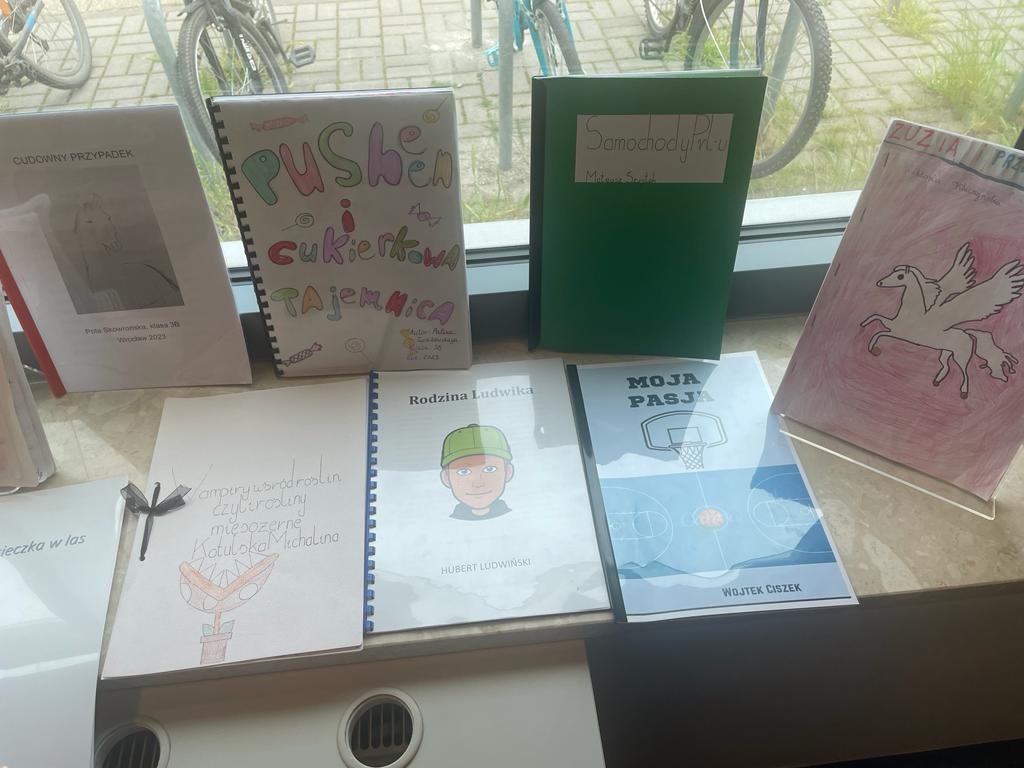 Nasze książki w bibliotece.