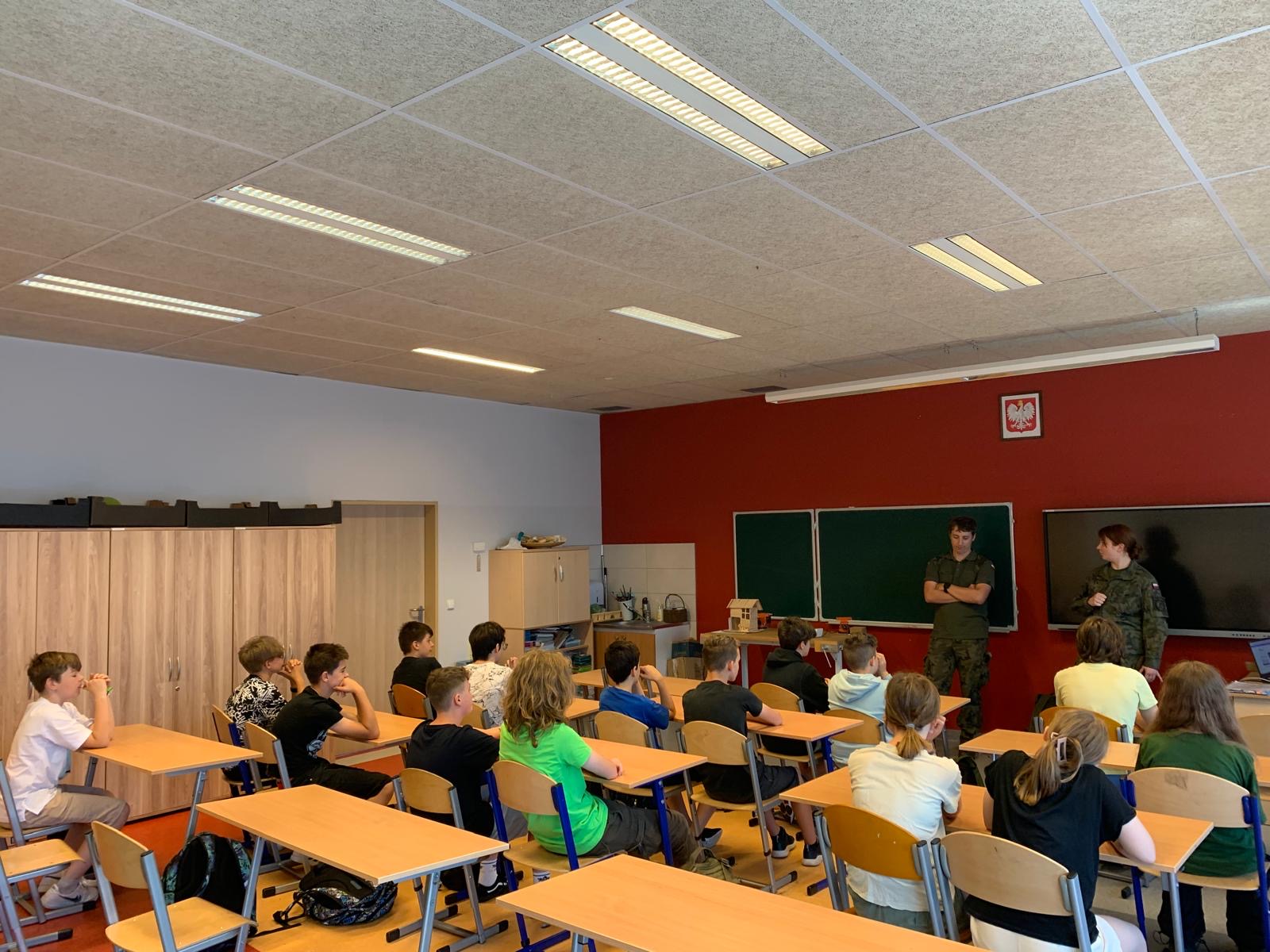 PROGRAM „EDUKACJA Z WOJSKIEM” KLASA 6B