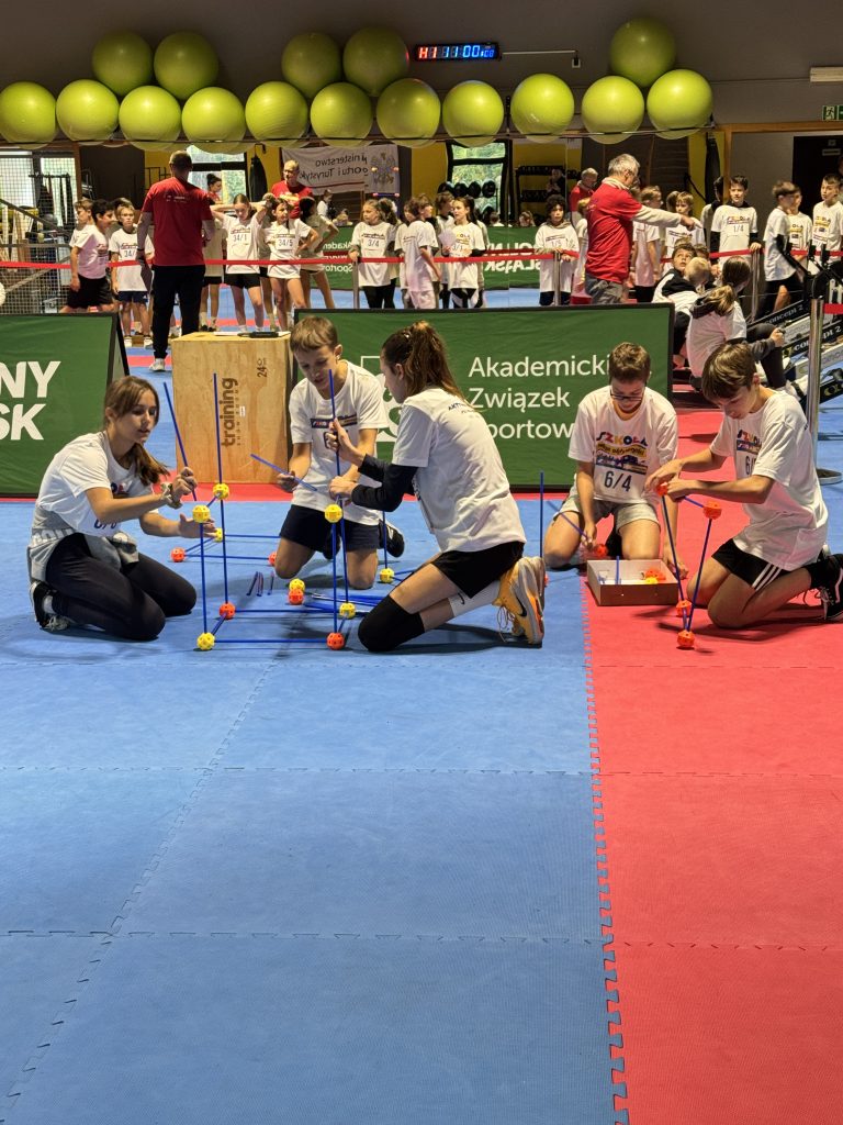 SUKCES KLASY 6C W SZKOLE PEŁNEJ AKTYWNOŚCI