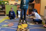 Thumbnail for the post titled: Jesienne zajęcia sensoryczne w klasie 1c – dotyk, faktury i ścieżka sensoryczna