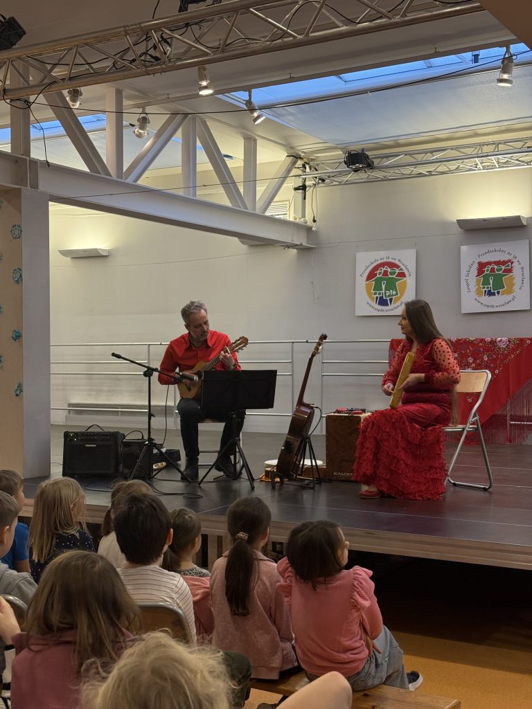 Koncert Agnieszki Bittner i Kamila Bartnika w naszej szkole