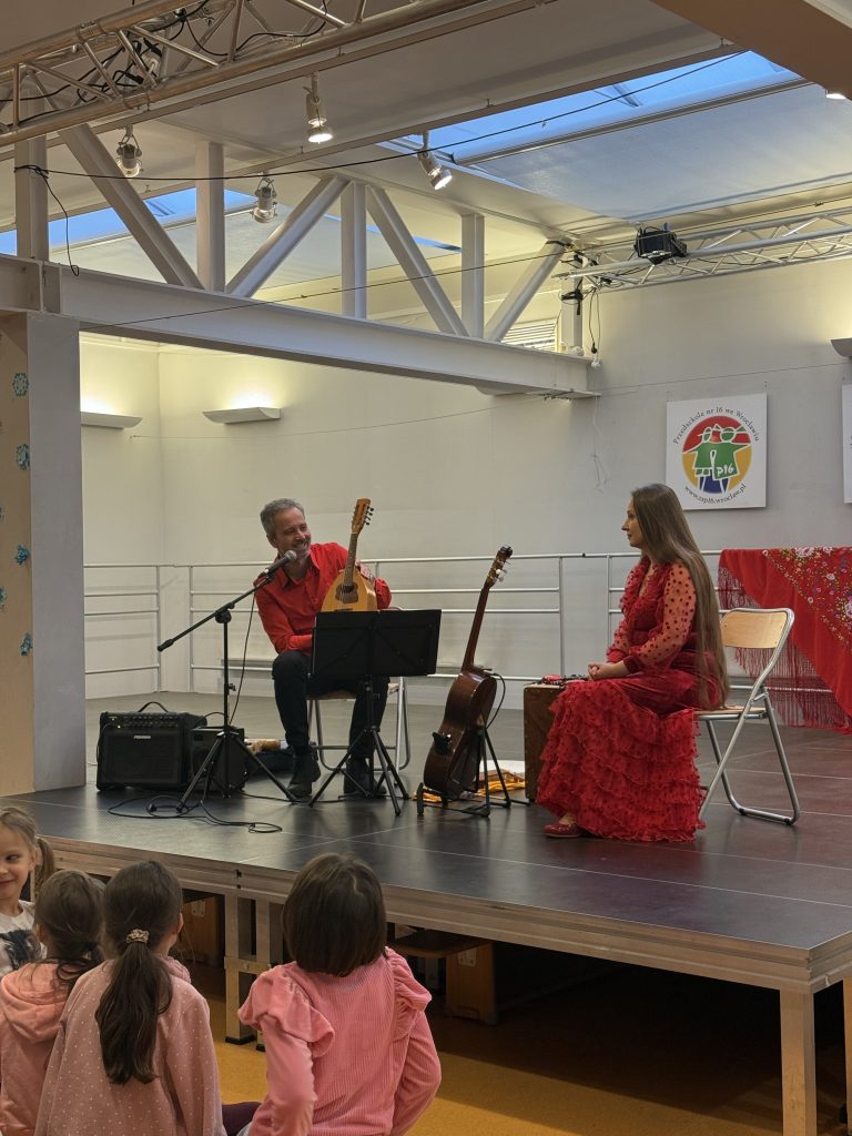 Koncert Agnieszki Bittner i Kamila Bartnika w naszej szkole